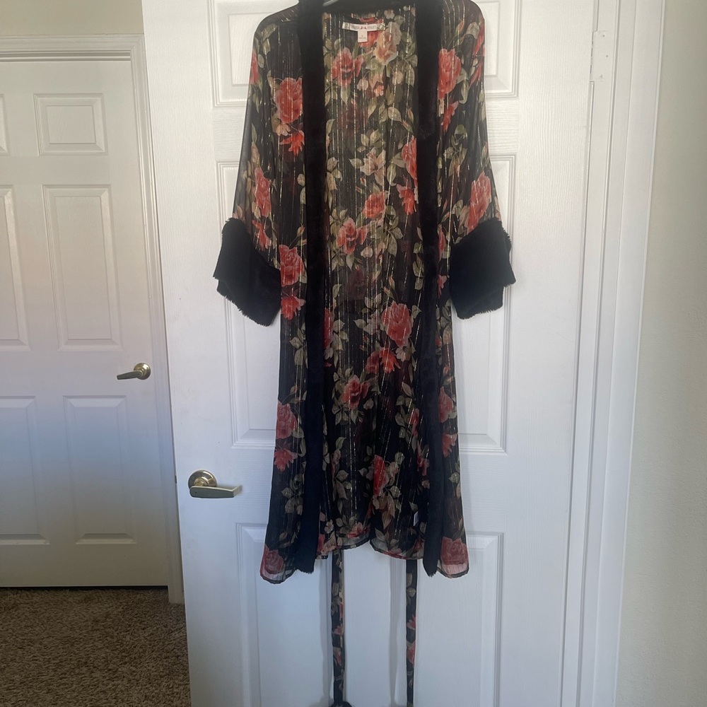 Chelsea & Violet Black Floral Robe